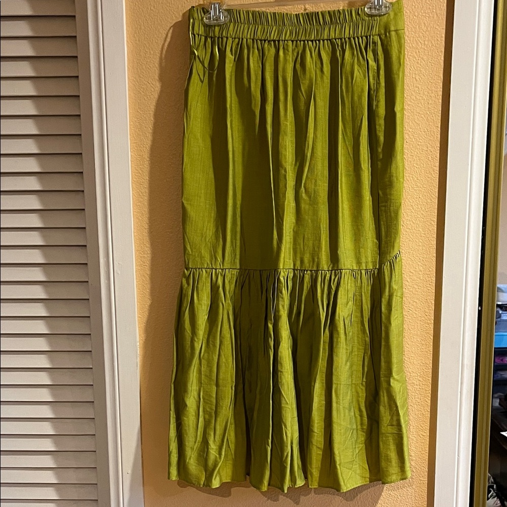 Asymmetrical Lime Green Ruffle Skirt - Picture 2 of 4